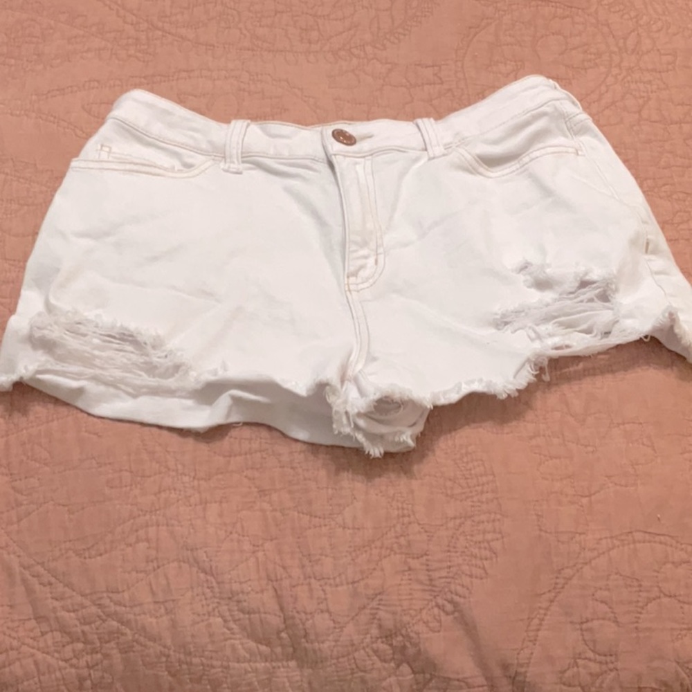 White high rise shorts